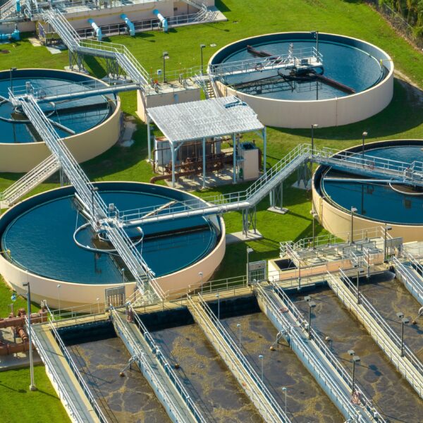 Abwasseranlage shutterstock 2321453639